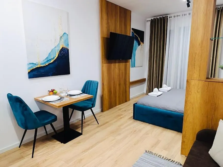 Skyline Central Studio Tirana Albanie